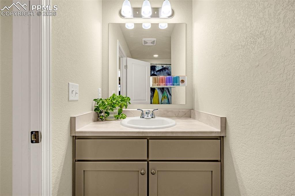 Sink with plenty of counter space