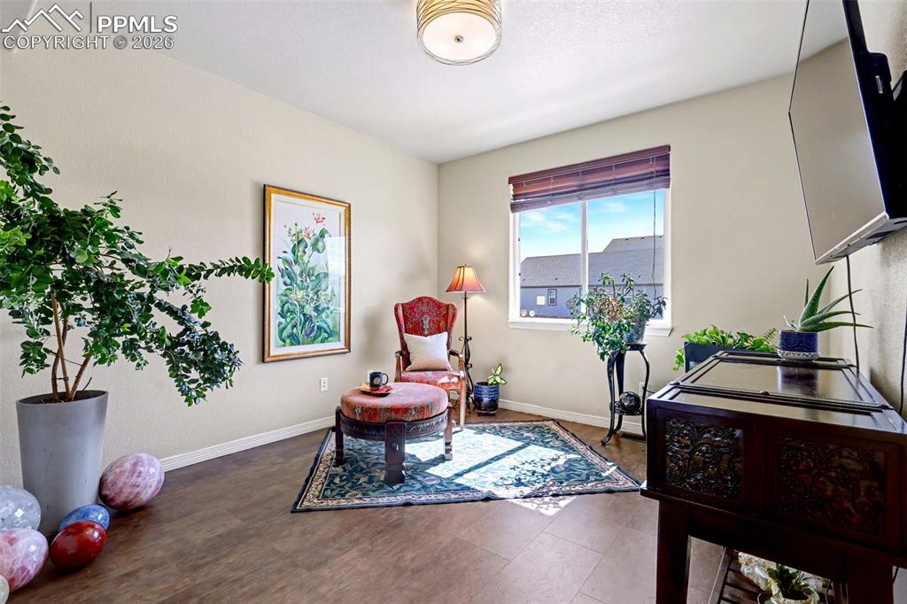 "Zen Den" - perfect for a study, office, yoga room