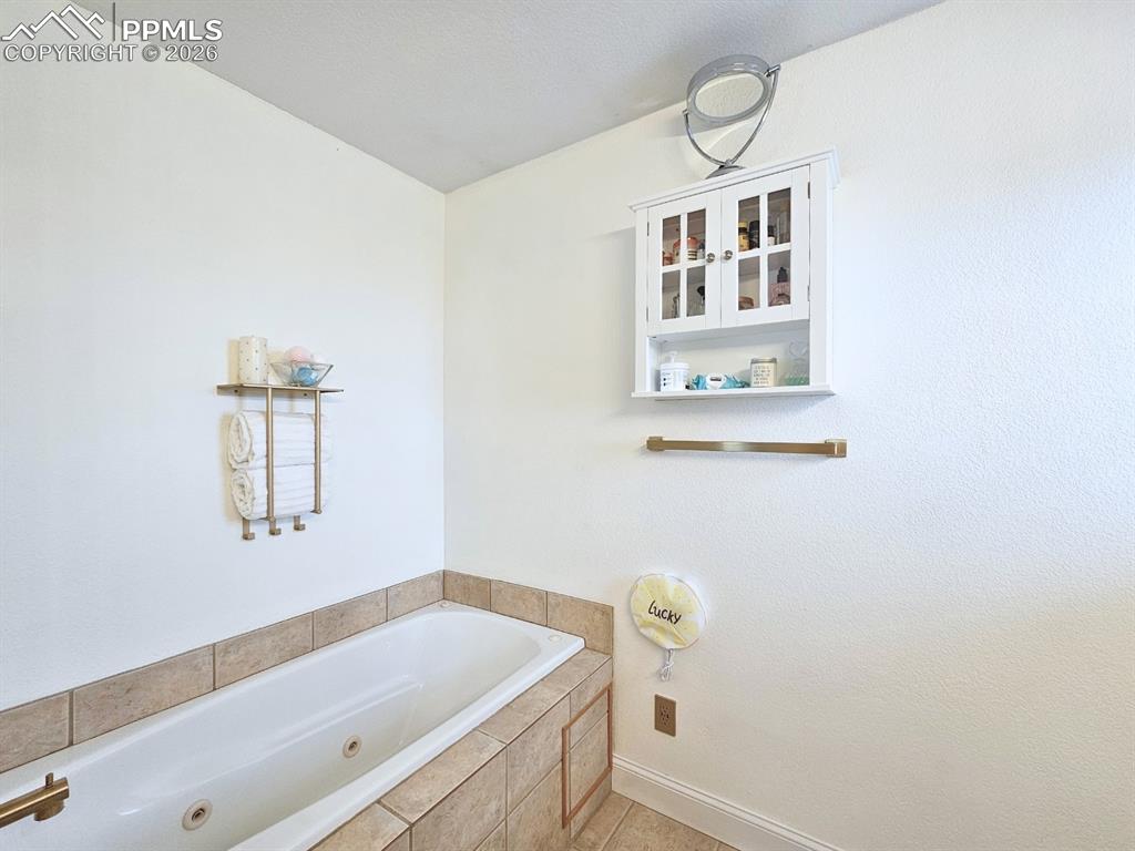 Large soaking tub to relax