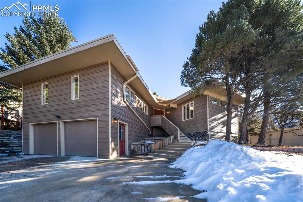 4093 Maizeland Road photo 2