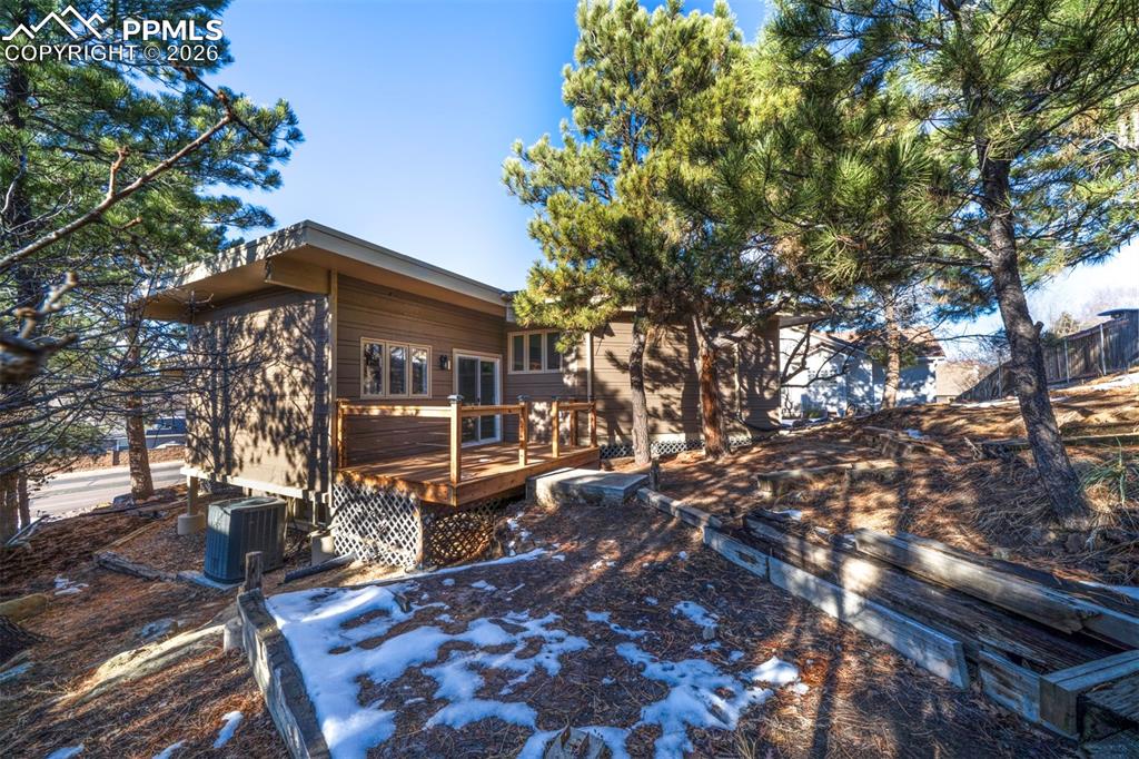 4093 Maizeland Road photo 3