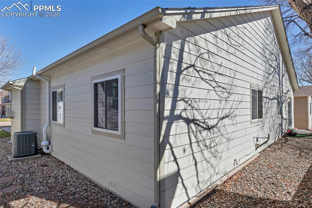 1162 Samuel Point photo 3