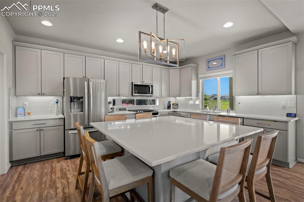 7059 Sedgerock Lane photo 2