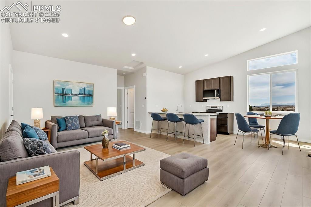 241 N Front Street #101 photo 2