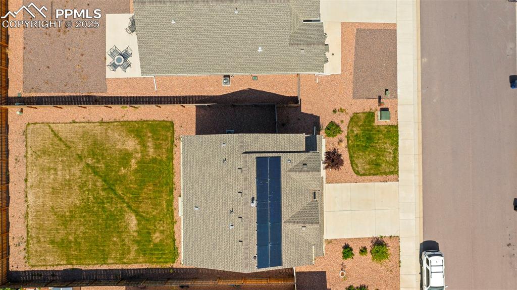 Aerial view of property and surrounding area