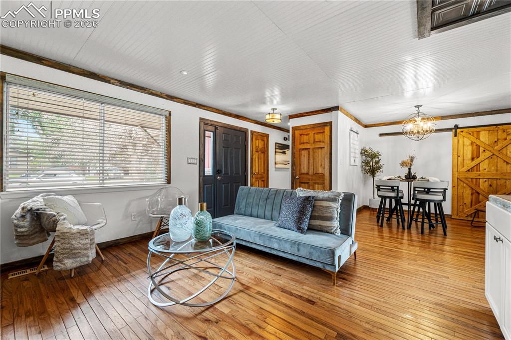 11 Macnaughton Road photo 3