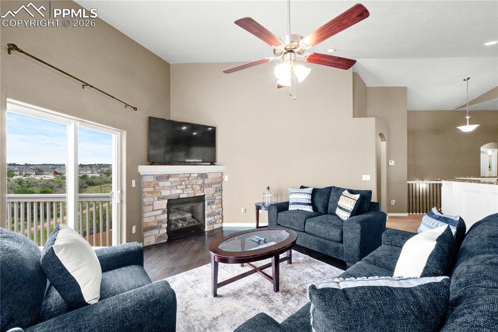 9223 Waters Edge Drive photo 3