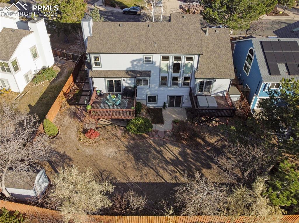 Aerial view of property and surrounding area