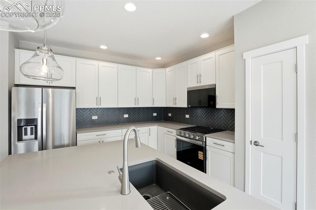 10242 Newfangled Way