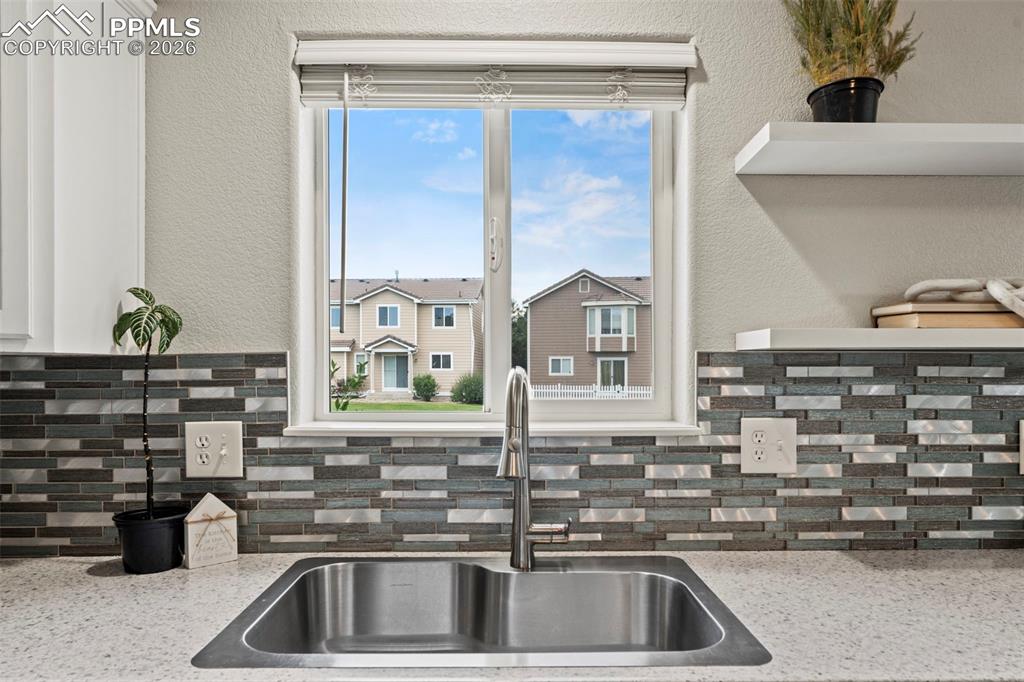 7525 Stetson Highlands Drive