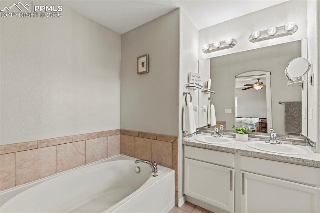 7525 Stetson Highlands Drive