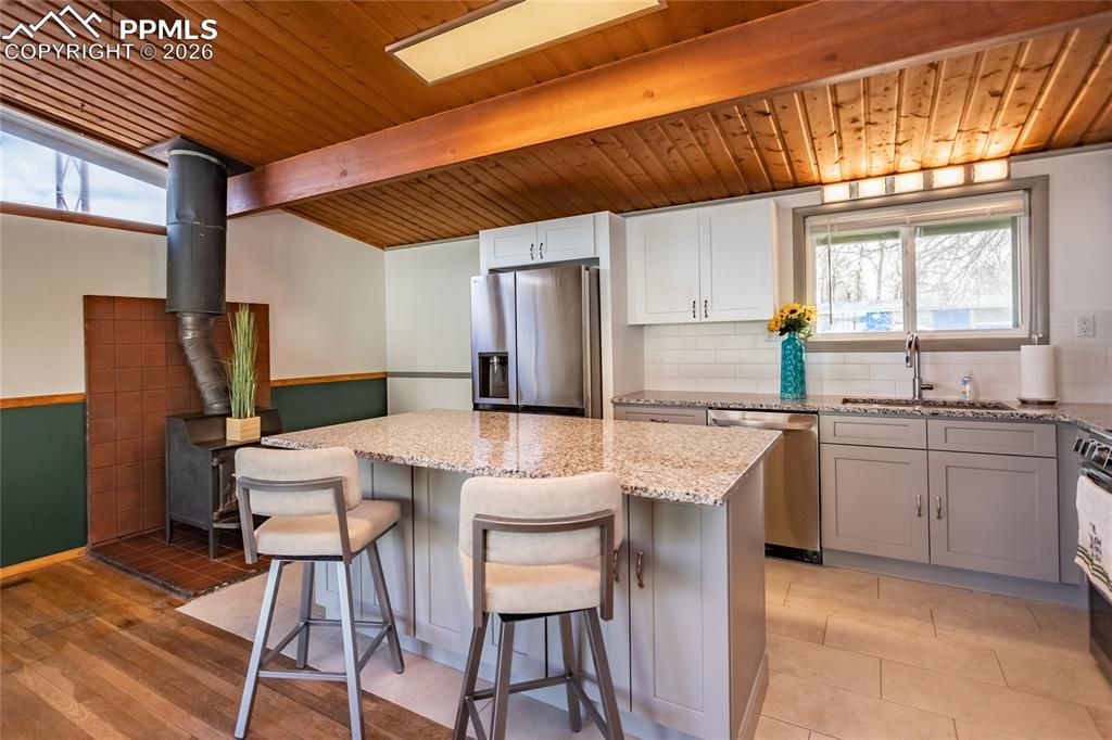 Granite counter tops.