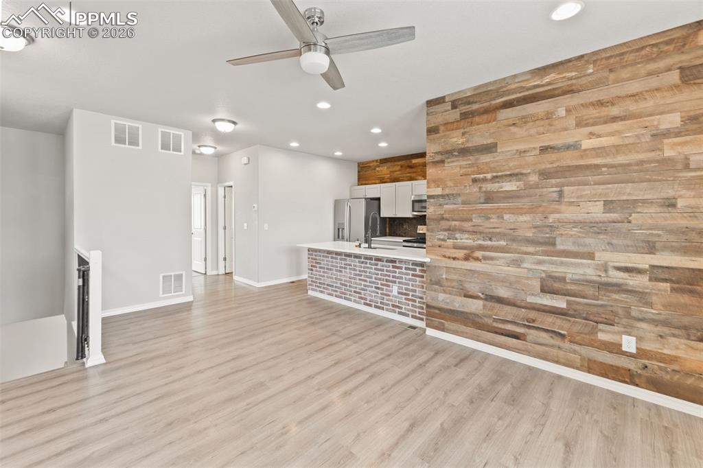 4175 Samaritan Loop photo 3