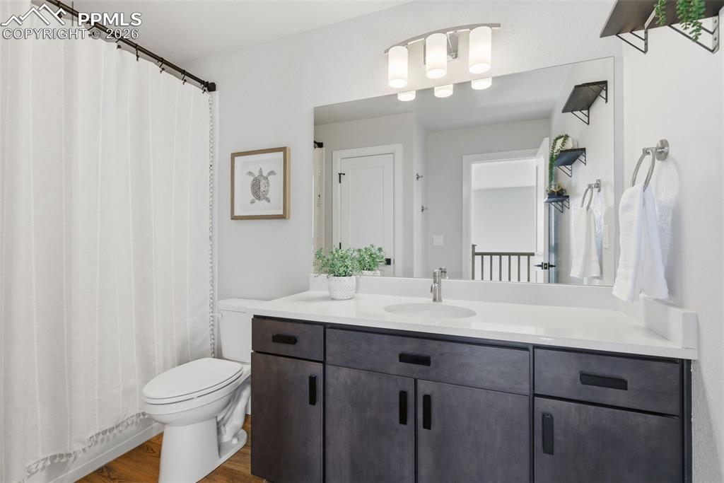 2nd floor bathroom with upgraded finishes