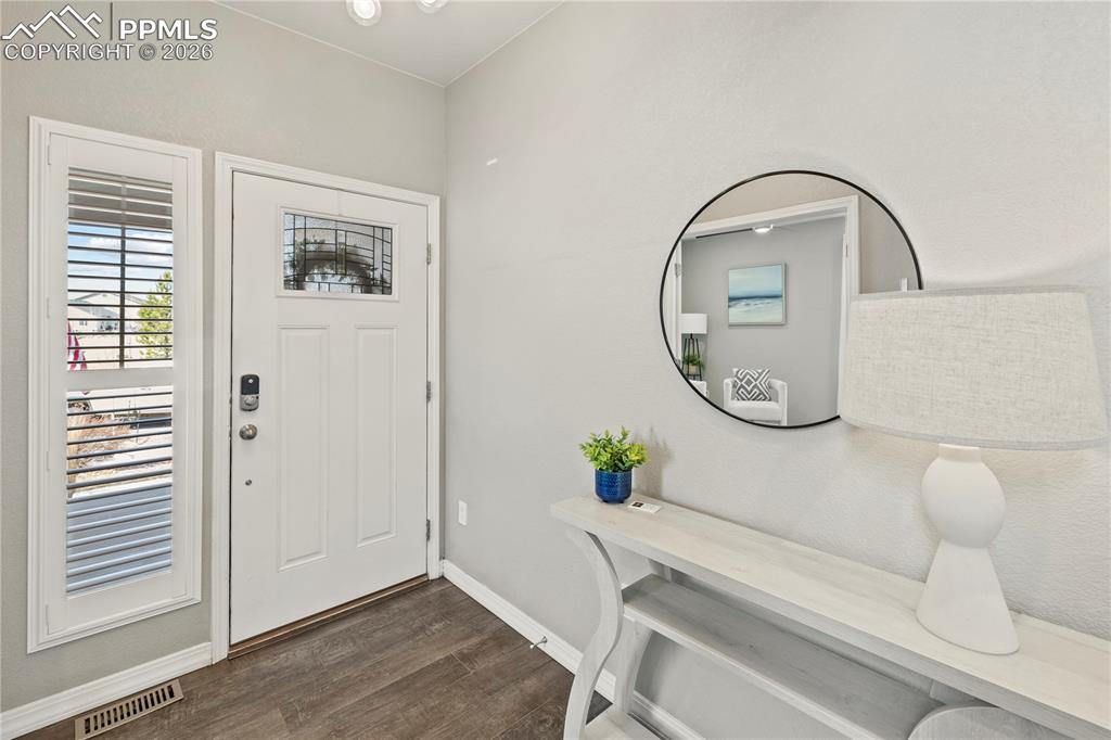 8566 Crooked Branch Lane photo 2