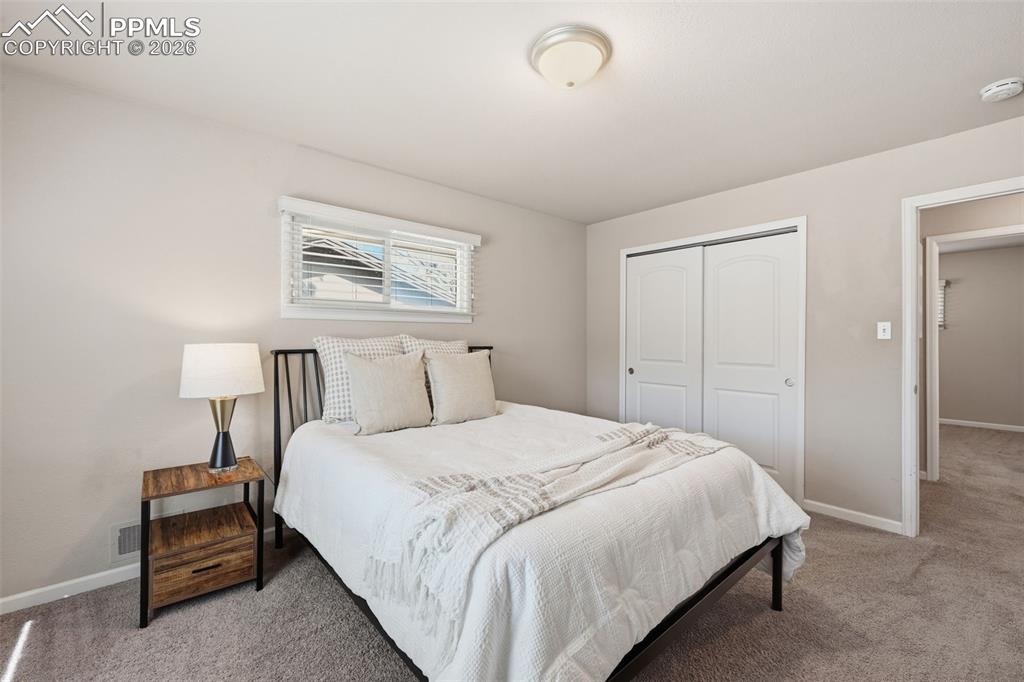 Spacious bedroom with lots of natural night