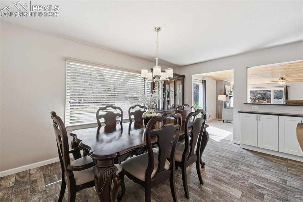 Large nook with tons of natural light