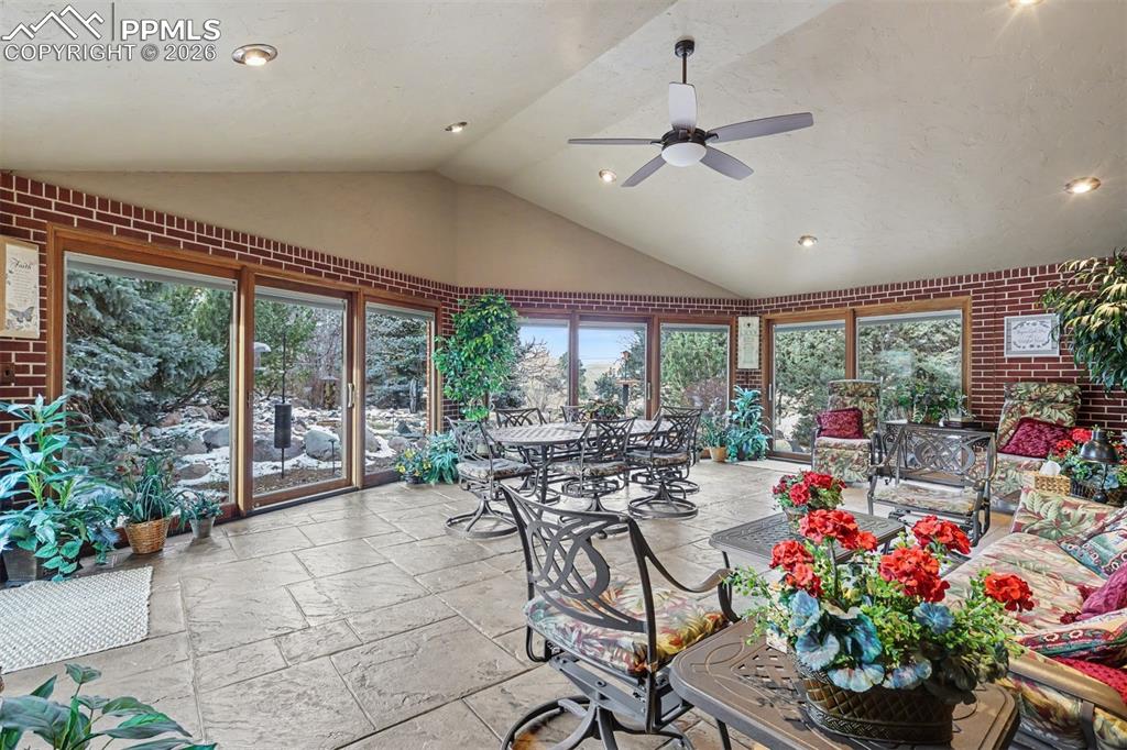 1124 Eagle Rock Road photo 3