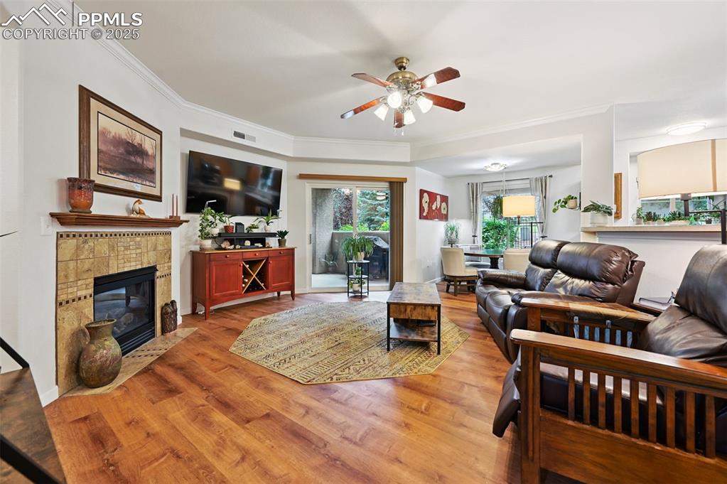 4007 Riviera Grove #103 photo 2