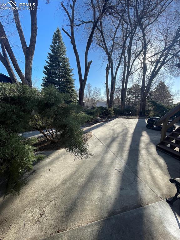 backyard concrete patio