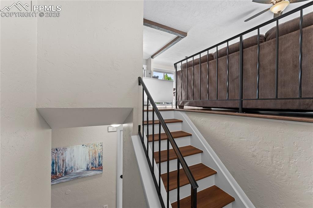 1730 Hathaway Drive photo 3