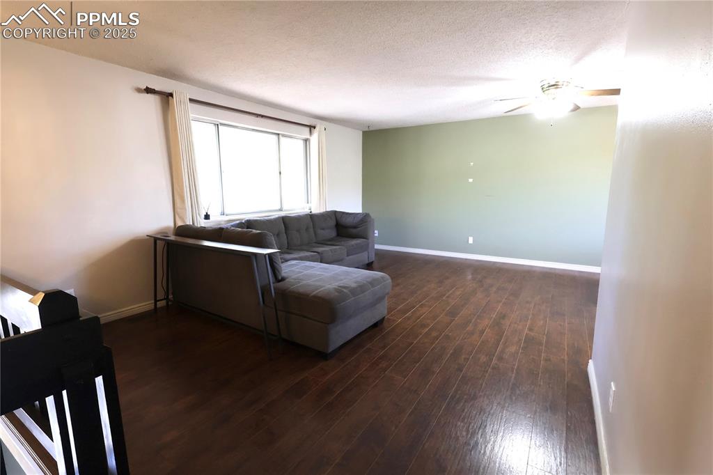 1623 James Circle photo 2