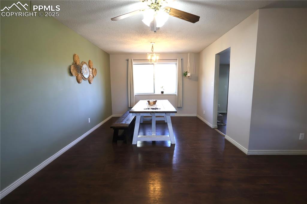 1623 James Circle photo 3