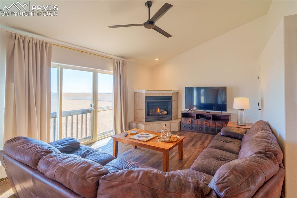 9455 Doe Creek Court photo 3