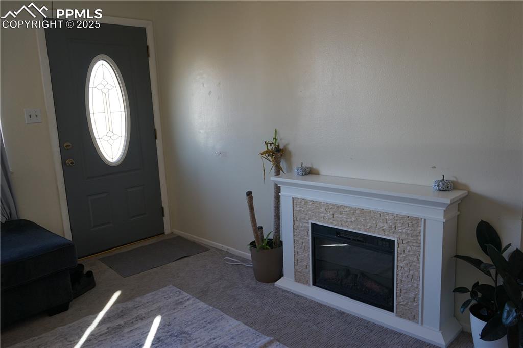 420 Rosewood Drive photo 2