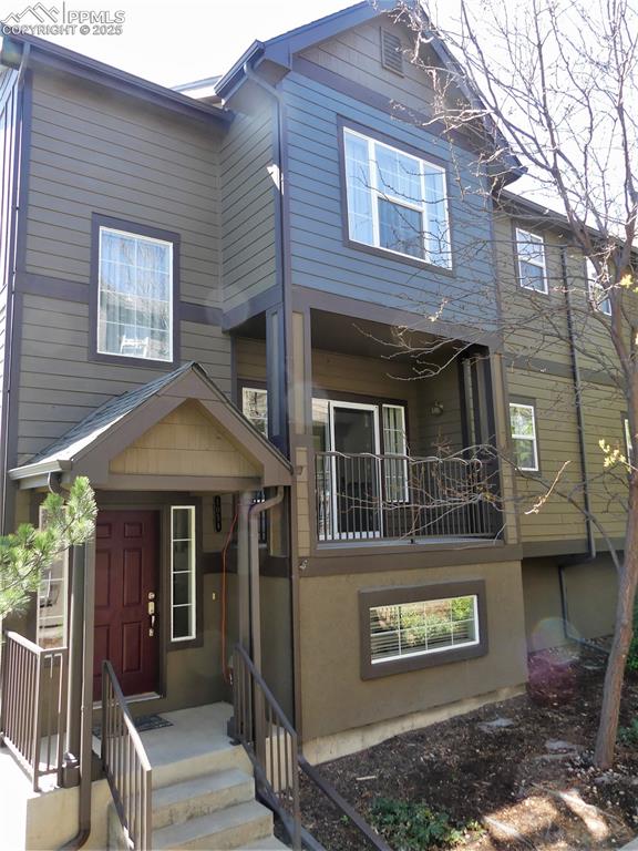 1054 Kara Ridge Point photo 2