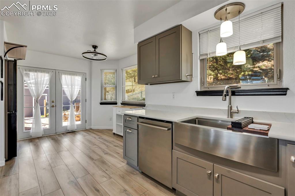 Lots of natural light in this home, clean and cute.  Breakfast nook for your table and french door access to the back yard.