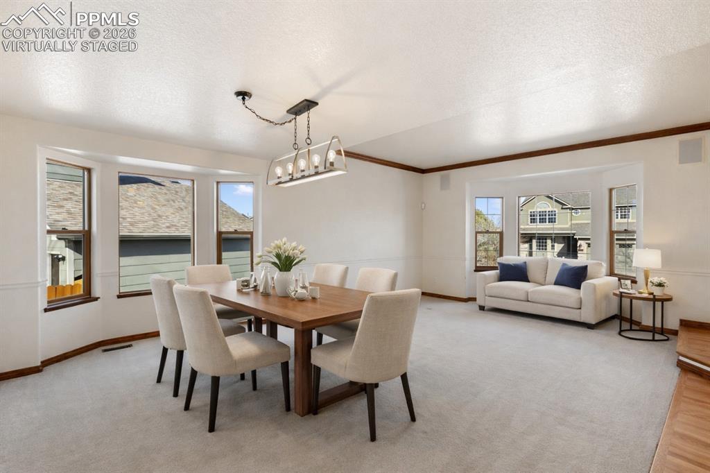 6136 Treeledge Drive photo 2