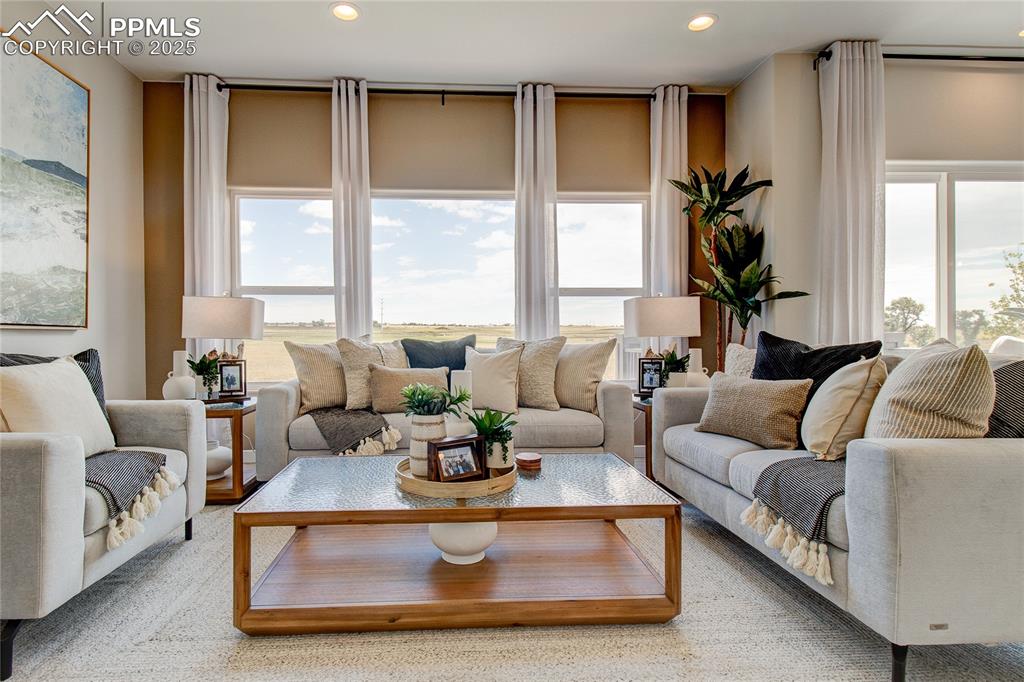 Living area featuring recessed lighting