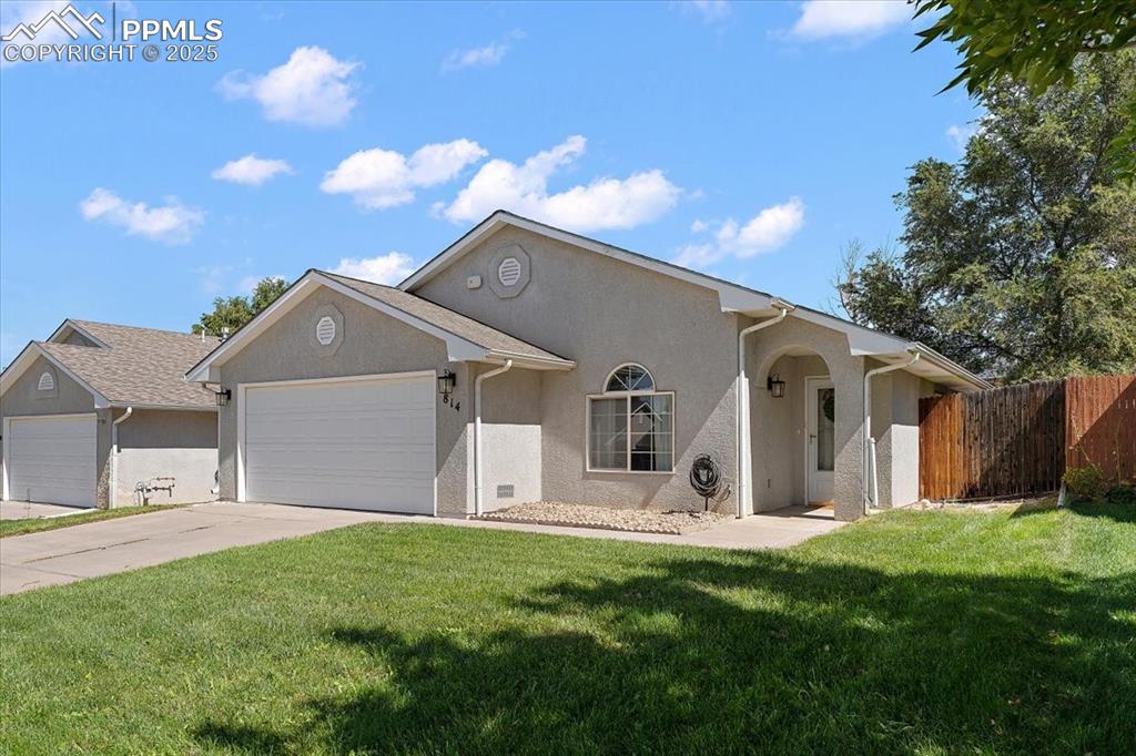 814 Edna Lane photo 3