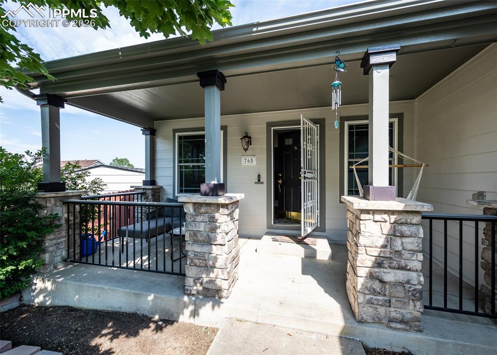 765 Piros Drive photo 2