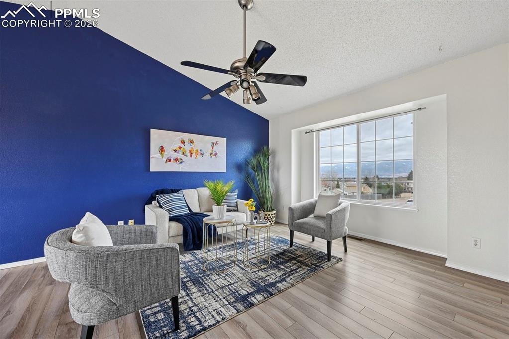 2210 Lisa Drive photo 2