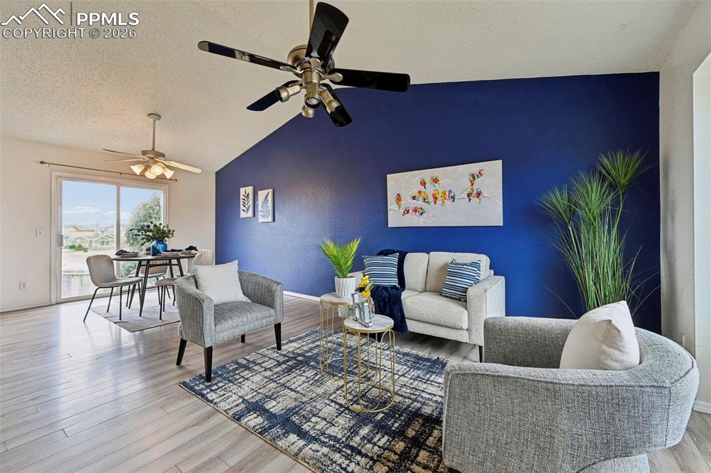 2210 Lisa Drive photo 3