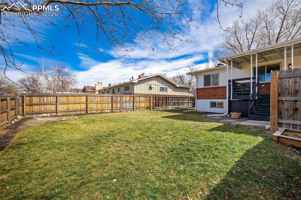 Newer fence for privacy