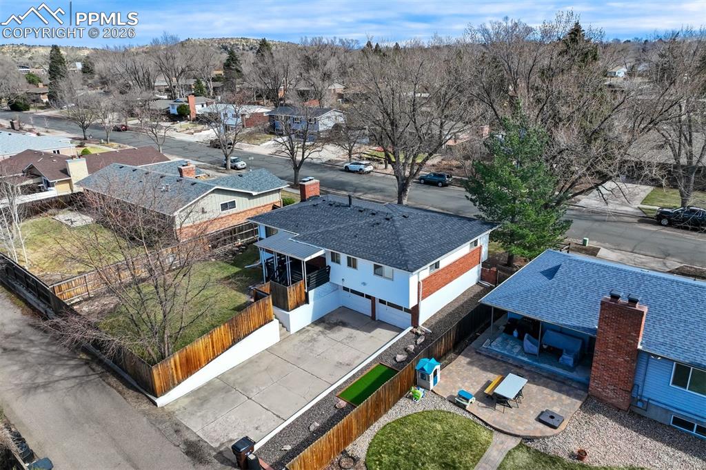 Welcome Home to 2514 Logan Circle!