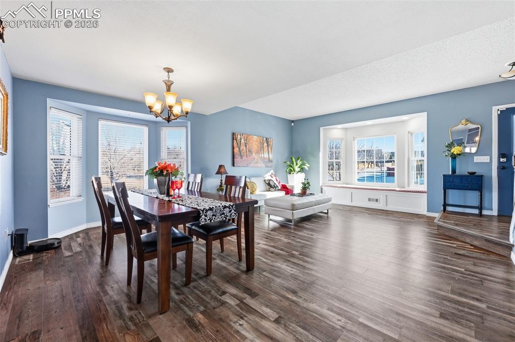 2405 Wimbleton Court photo 2