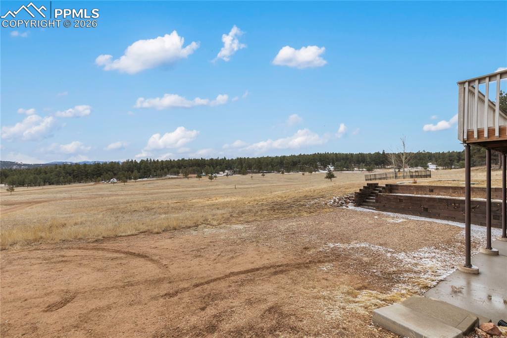The front yard has a beautiful view of the meadow!