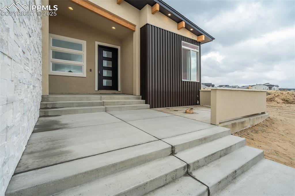 2064 Walnut Creek Court photo 3