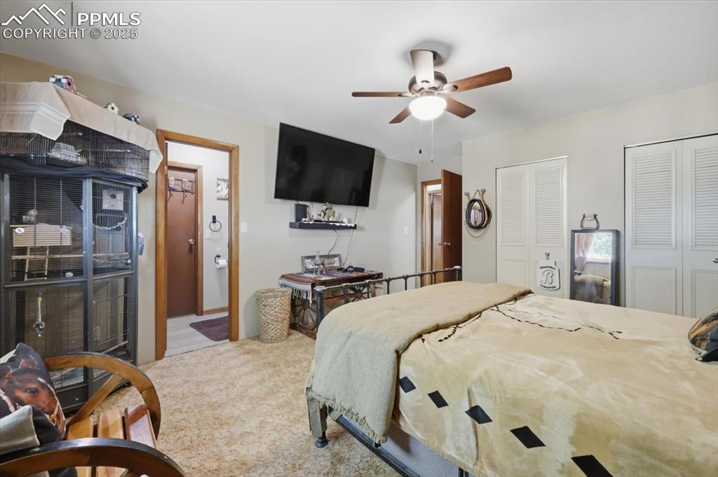 Primary bedroom has an attached 3/4 bathroom