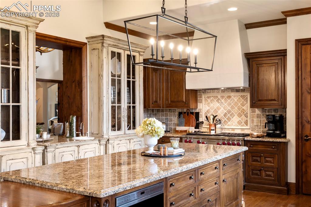 740 Silver Oak Grove