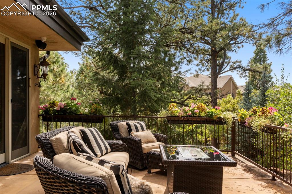 740 Silver Oak Grove