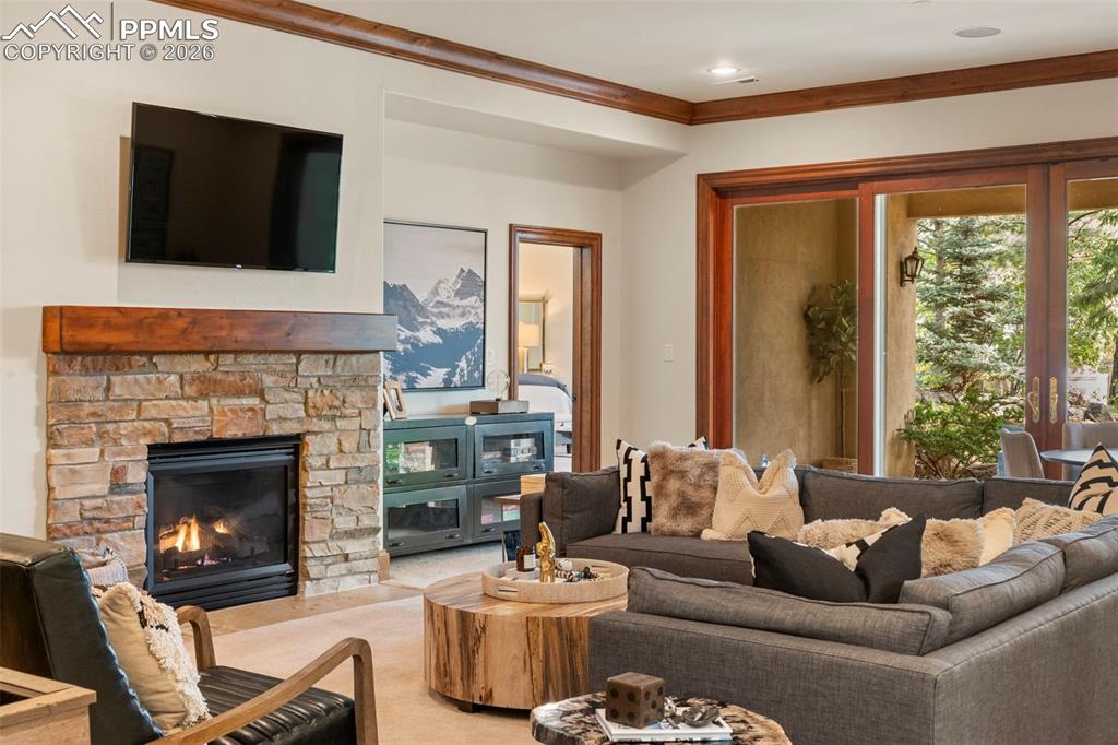 740 Silver Oak Grove