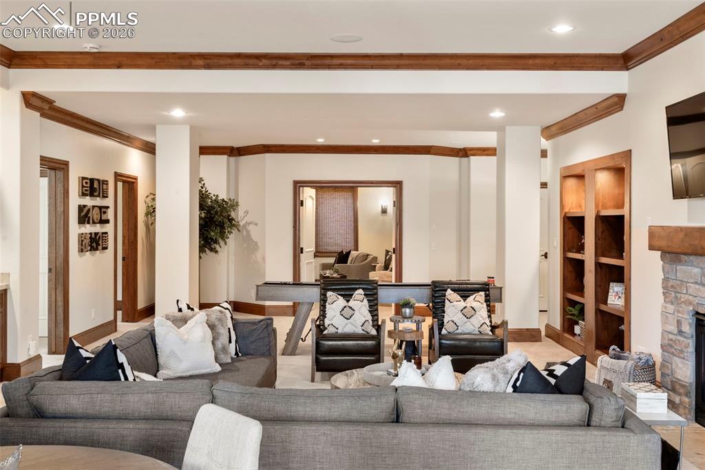 740 Silver Oak Grove