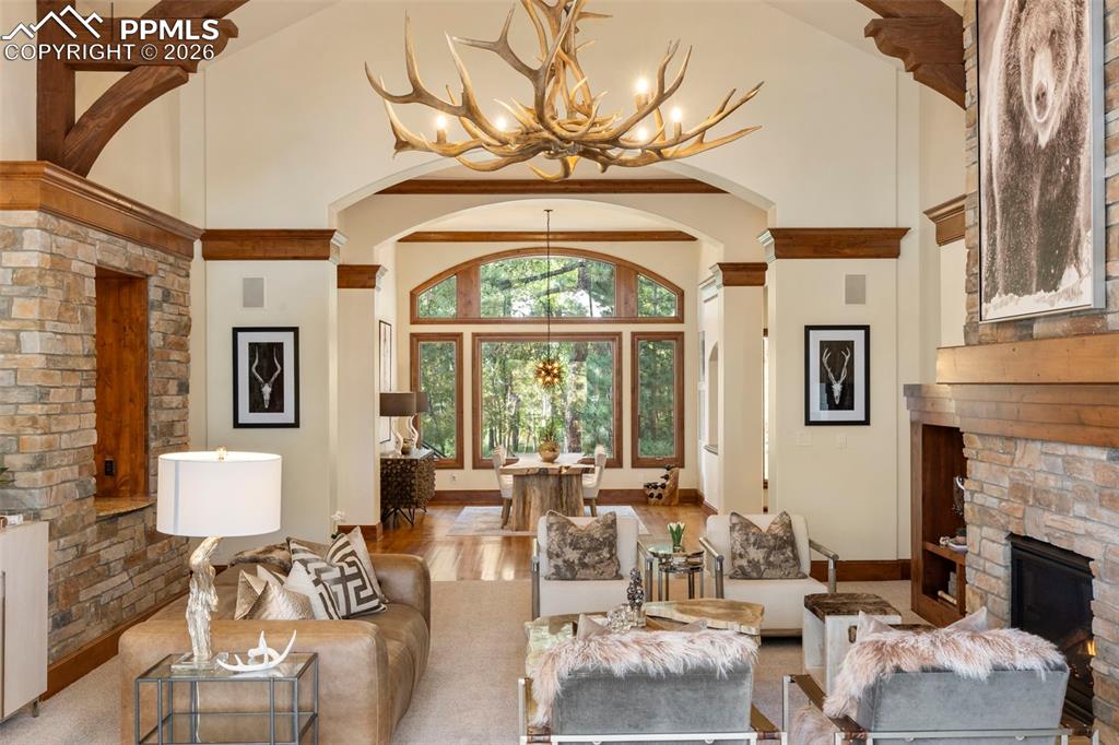 740 Silver Oak Grove