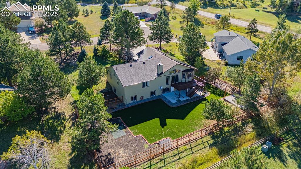 18175 Briarhaven Court photo 3