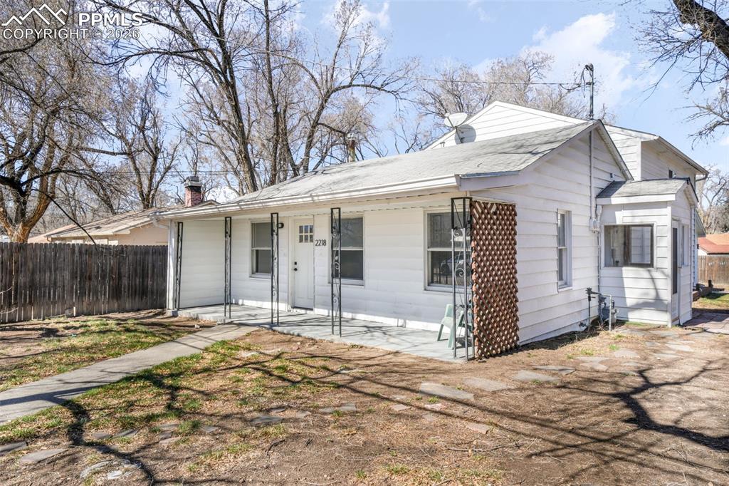 2218 E Saint Vrain Street